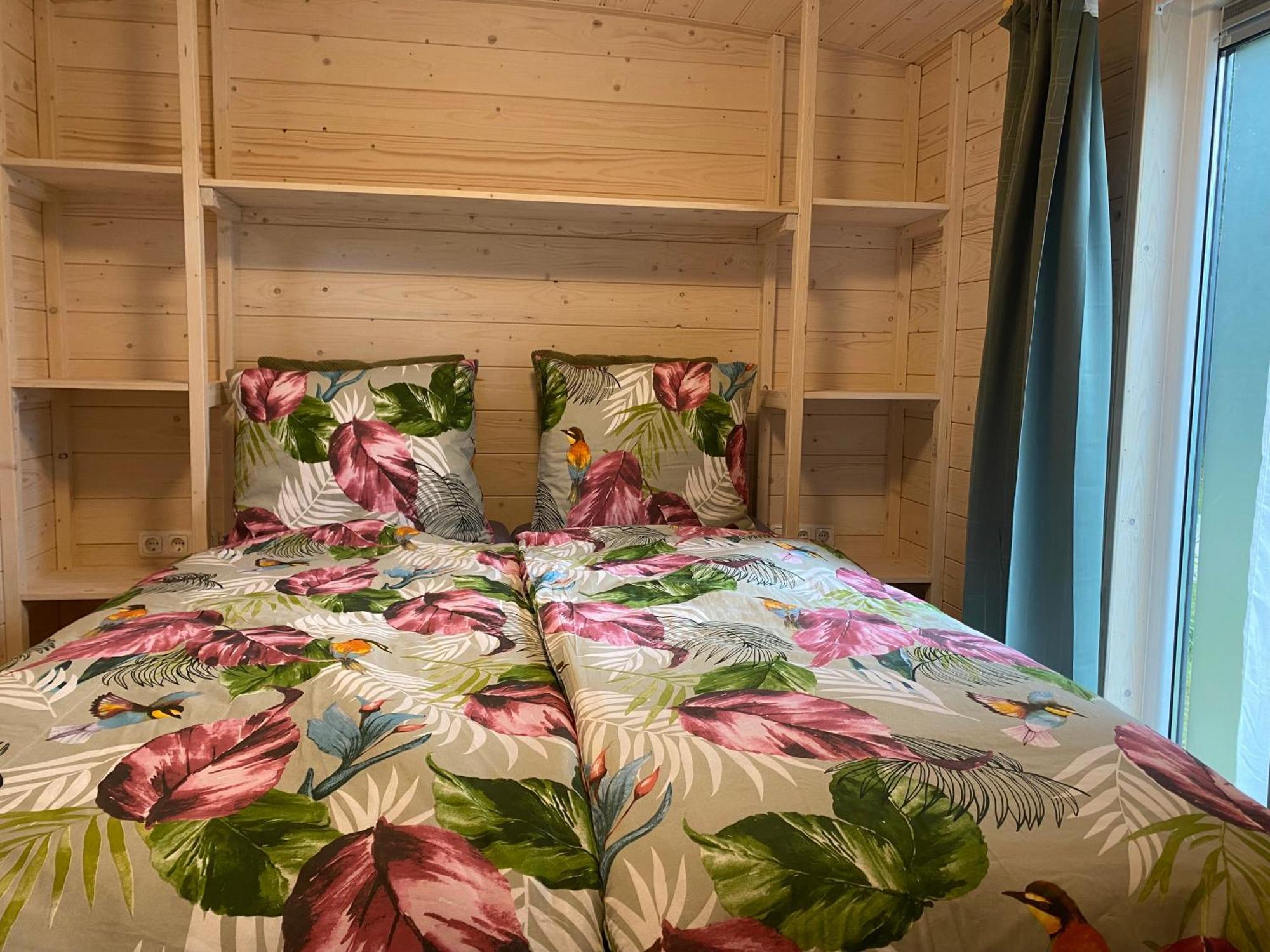 Camping Het Vossenhol เออร์เมโล ภายนอก รูปภาพ